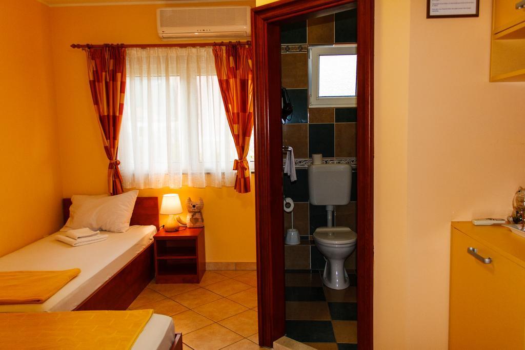 Guest House Villa Zivanovic Herceg Novi Exterior foto